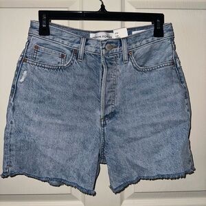 Denim Forum the yoko mid thigh Light Blue Jean Shorts 27 summer vacation NWT